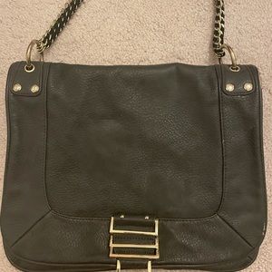 Shoulder bag. Fits a lot!